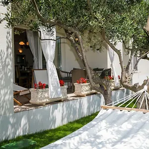 villa-bosko.hotels-in-trogir.com/
